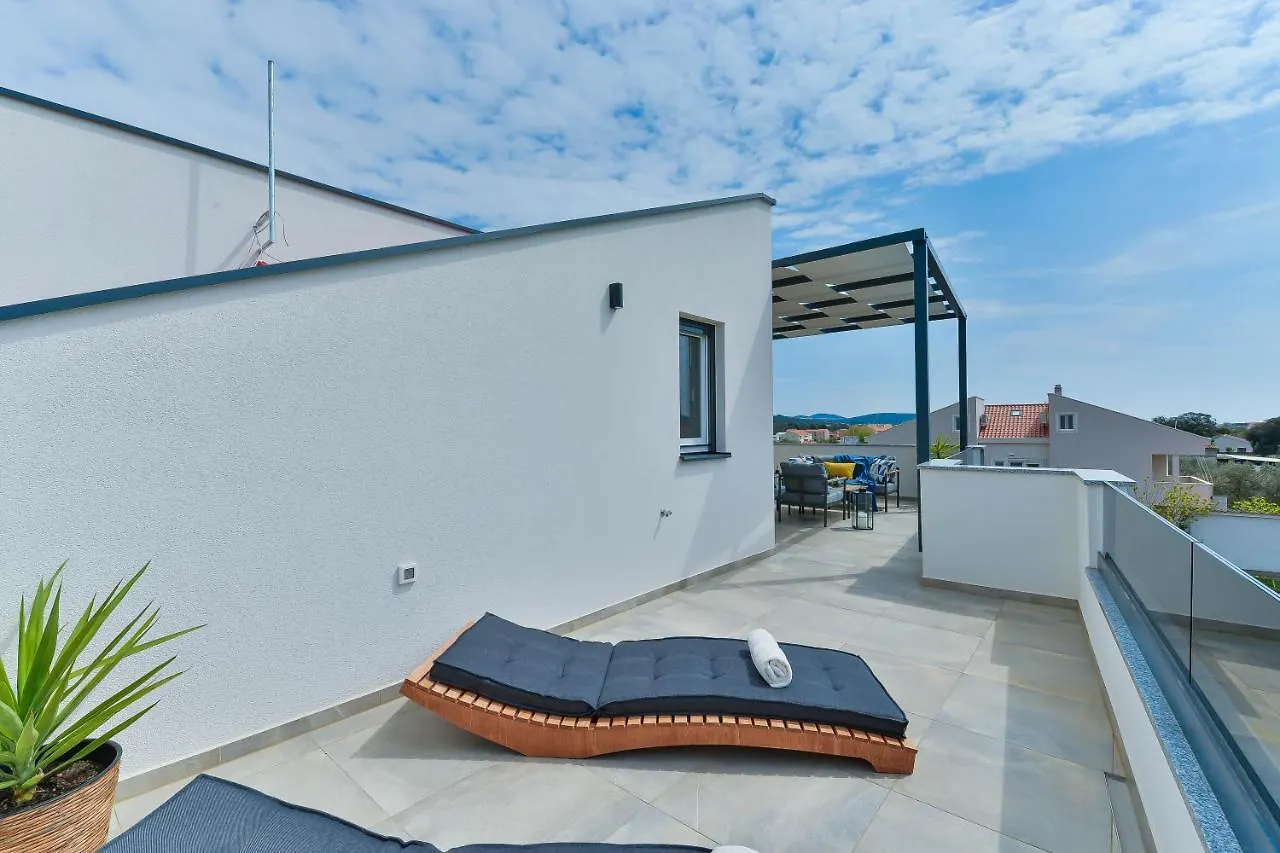 Luxury Villa Jomani With Heated Pool ビビニェ クロアチア